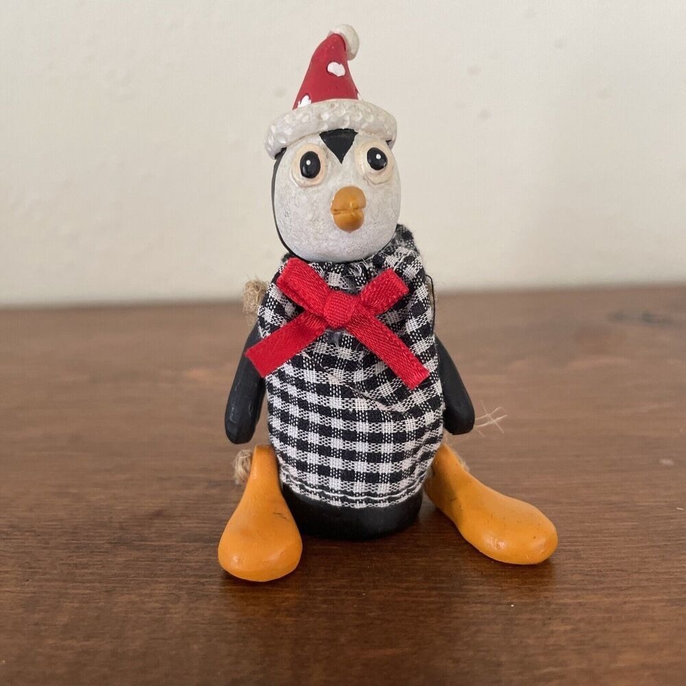RUSS BERRIE & CO Mini-kins Minikins Penguin Figurine Shelf Sitter‎ 3" Christmas
